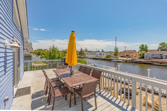 33 W Mullica Road, Little Egg Harbor, NJ 08087