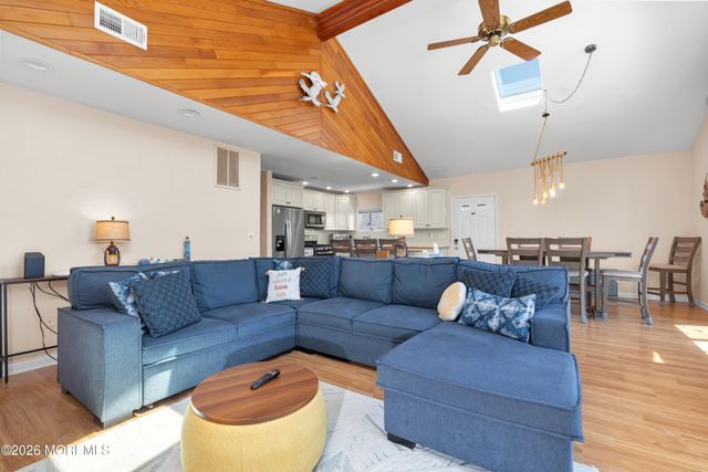 33 W Mullica Road, Little Egg Harbor, NJ 08087