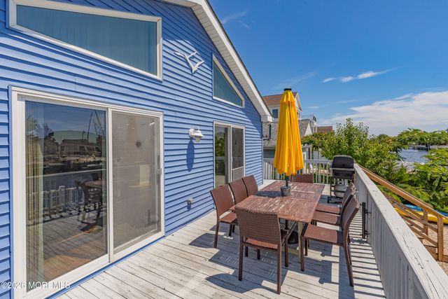 33 W Mullica Road, Little Egg Harbor, NJ 08087