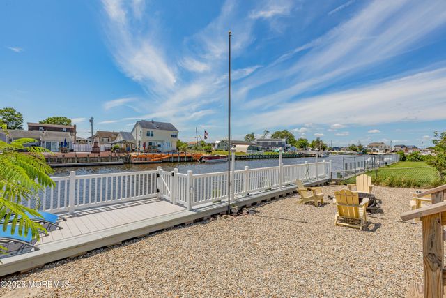 33 W Mullica Road, Little Egg Harbor, NJ 08087