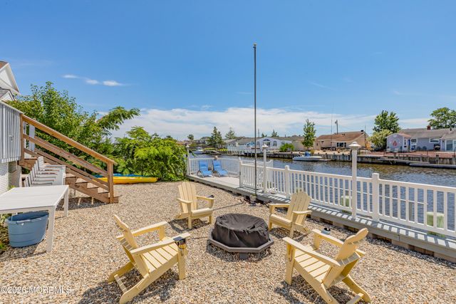 33 W Mullica Road, Little Egg Harbor, NJ 08087