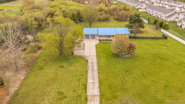 1081 S Gale Road, Davison Township, MI 48423