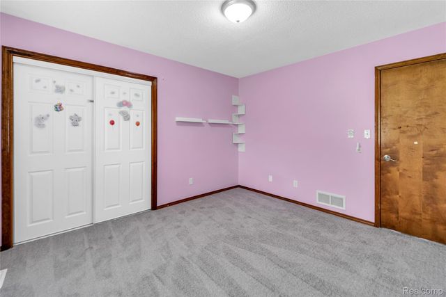 1081 S Gale Road, Davison Township, MI 48423