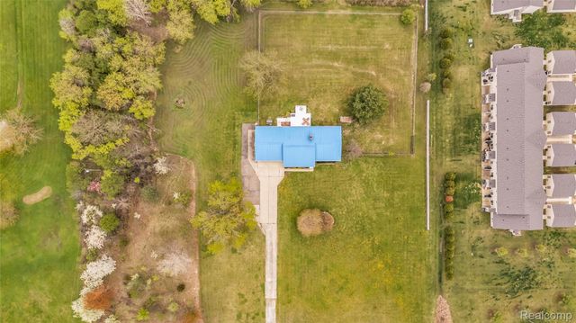 1081 S Gale Road, Davison Township, MI 48423