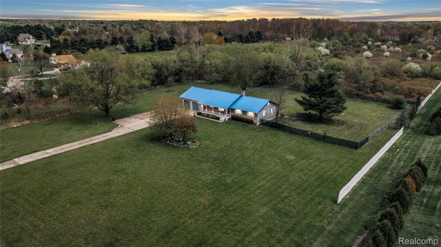 1081 S Gale Road, Davison Township, MI 48423