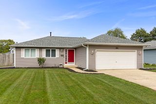 1725 W Galena Boulevard, Aurora, IL 60506