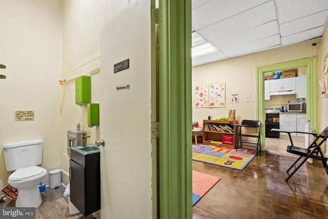 4830 LONGSHORE AVE, Philadelphia, PA 19135