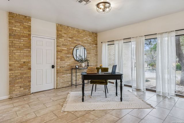 17123 Turkey Point, San Antonio, TX 78232