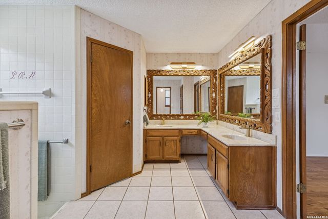 17123 Turkey Point, San Antonio, TX 78232