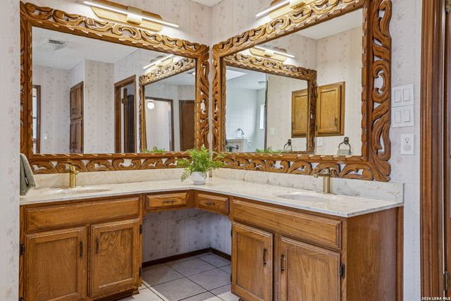 17123 Turkey Point, San Antonio, TX 78232