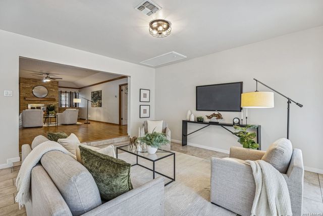 17123 Turkey Point, San Antonio, TX 78232