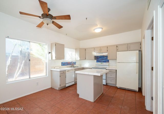 3711 W Redfield Lane, Tucson, AZ 85742