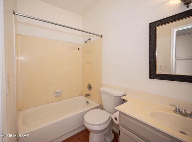 3711 W Redfield Lane, Tucson, AZ 85742