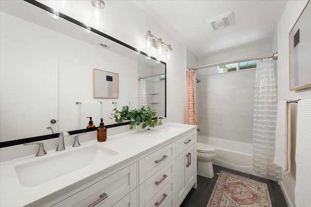 3608 Mountain View Dr, Rocklin, CA 95677