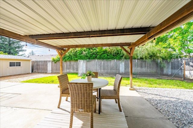 3608 Mountain View Dr, Rocklin, CA 95677