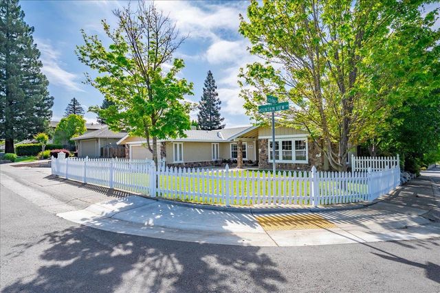 3608 Mountain View Dr, Rocklin, CA 95677