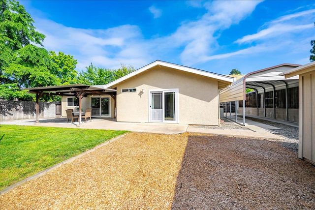 3608 Mountain View Dr, Rocklin, CA 95677