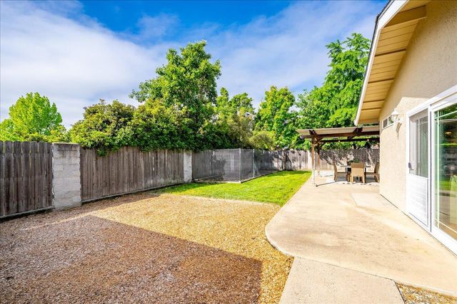 3608 Mountain View Dr, Rocklin, CA 95677