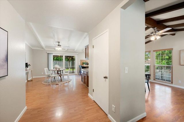 3608 Mountain View Dr, Rocklin, CA 95677