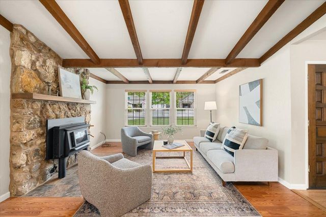 3608 Mountain View Dr, Rocklin, CA 95677