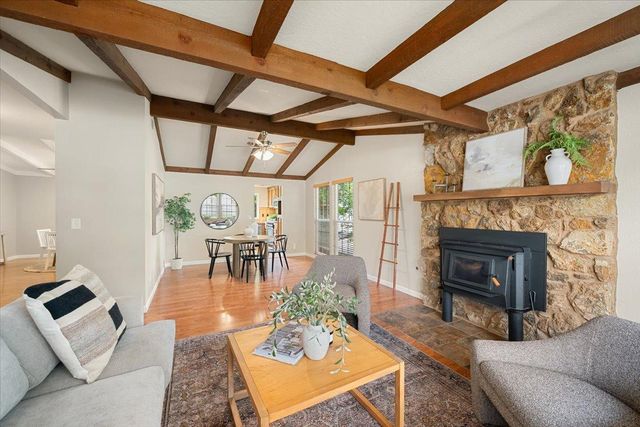 3608 Mountain View Dr, Rocklin, CA 95677