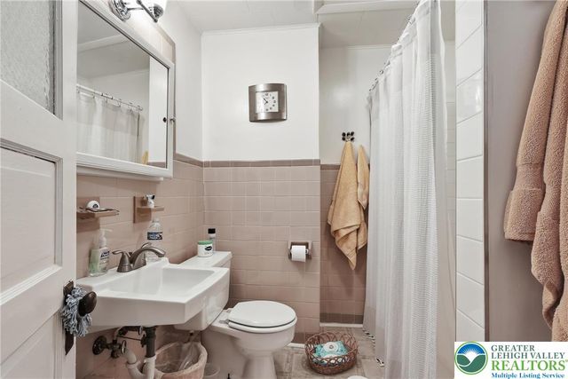 738 S 8th st, Allentown City, PA 18103