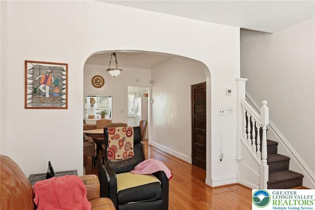 738 S 8th st, Allentown City, PA 18103