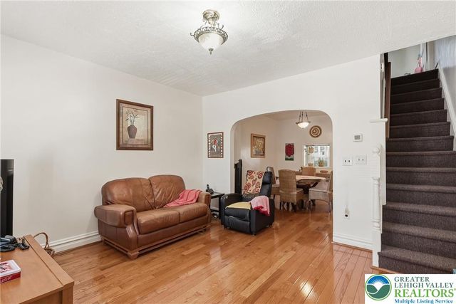 738 S 8th st, Allentown City, PA 18103