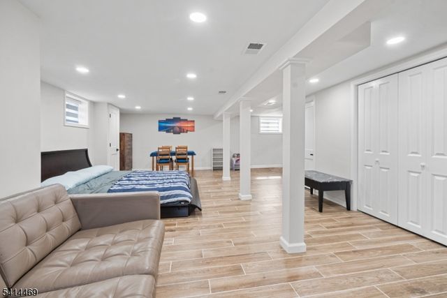 266 Elm Ave, Teaneck Twp., NJ 07666