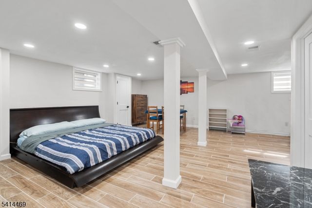 266 Elm Ave, Teaneck Twp., NJ 07666