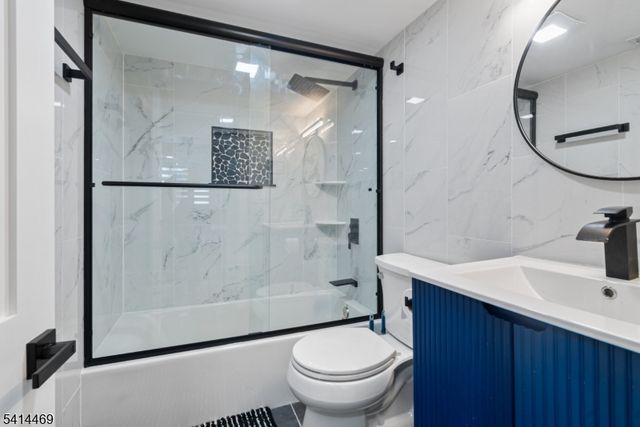 266 Elm Ave, Teaneck Twp., NJ 07666