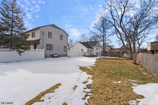 266 Elm Ave, Teaneck Twp., NJ 07666