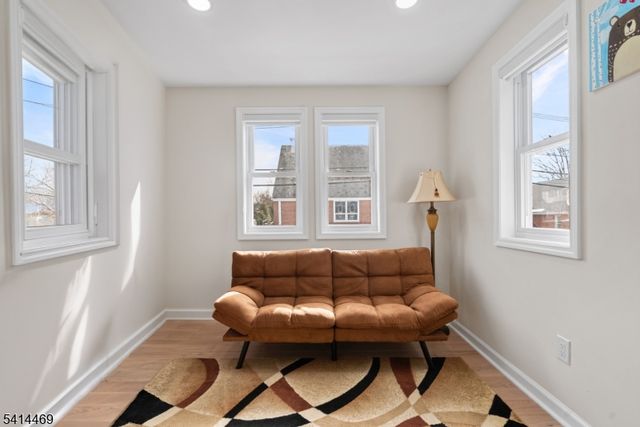 266 Elm Ave, Teaneck Twp., NJ 07666