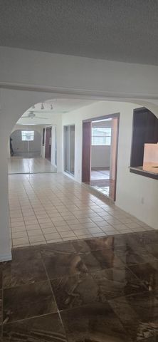 1605 SW 14th Avenue, Boynton Beach, FL 33426