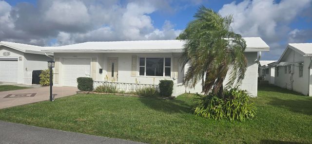 1605 SW 14th Avenue, Boynton Beach, FL 33426