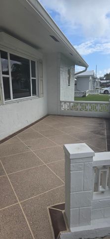 1605 SW 14th Avenue, Boynton Beach, FL 33426