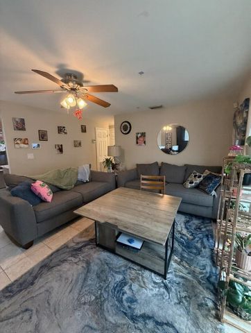 6610 W CHELSEA STREET, Tampa, FL 33634