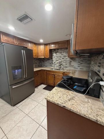 6610 W CHELSEA STREET, Tampa, FL 33634