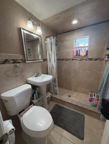 6610 W CHELSEA STREET, Tampa, FL 33634