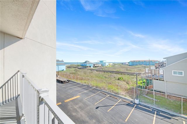 800 Sandcastle Dr 228, Port Aransas, TX 78373
