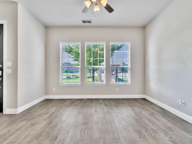 1455 Perrin Lane, Farmers Branch, TX 75234