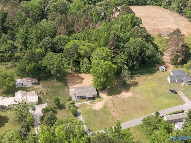 180 Burress Road, Gurley, AL 35748