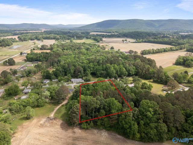 180 Burress Road, Gurley, AL 35748