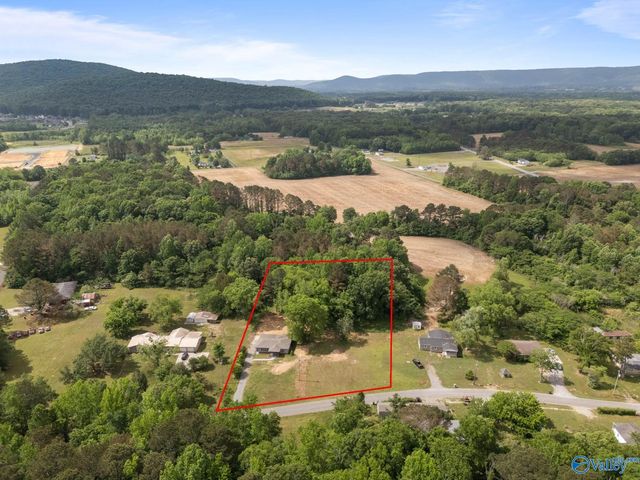 180 Burress Road, Gurley, AL 35748