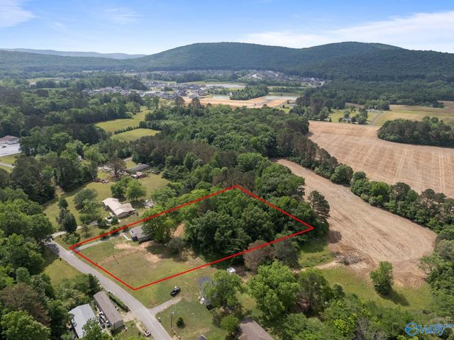 180 Burress Road, Gurley, AL 35748