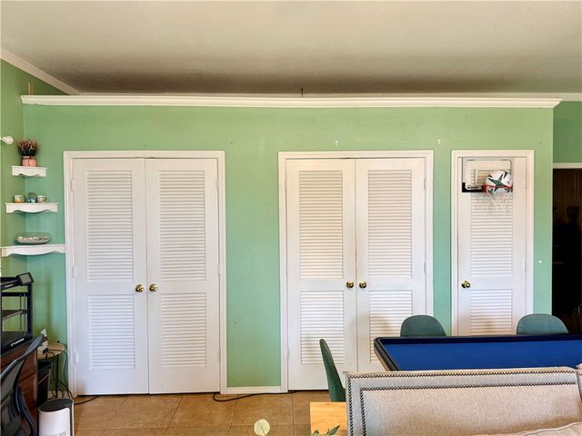 402 SE El Paso Street, Gravette, AR 72736