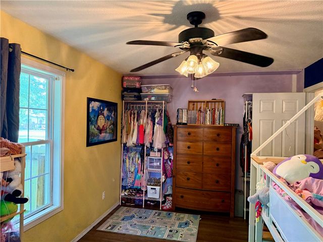 402 SE El Paso Street, Gravette, AR 72736