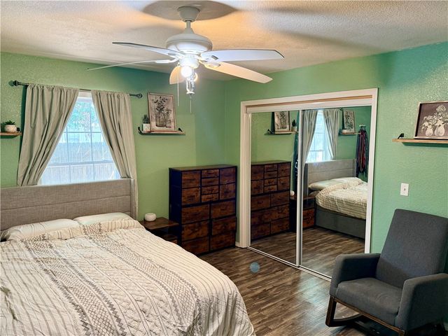 402 SE El Paso Street, Gravette, AR 72736