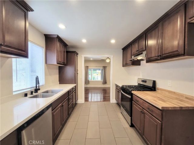 8429 Somerset Blvd., Paramount, CA 90723