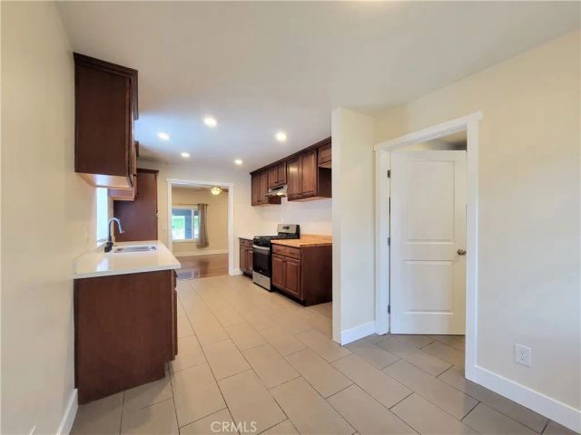 8429 Somerset Blvd., Paramount, CA 90723